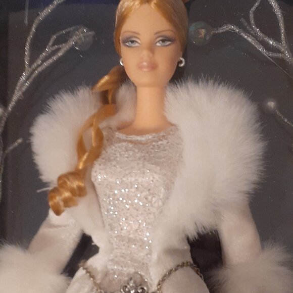 Holiday Visions Barbie Winter Fantasy Special Edition 2003 NEW IN BOX - Picture 11 of 12